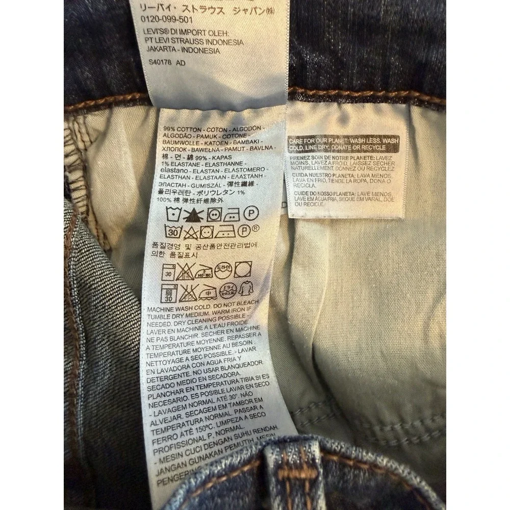 Levi's Y2K Vtg Low Rise Bermuda Jean Shorts Medium Wash Denim Size 30 Long Slim